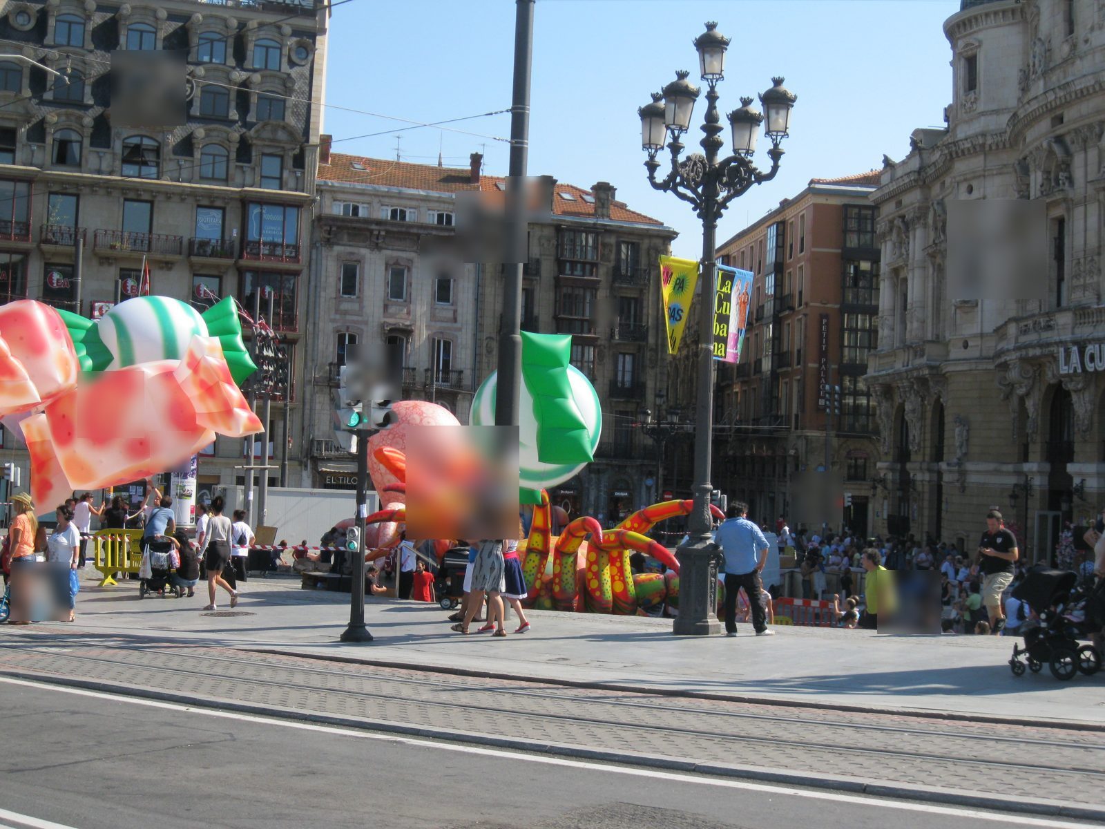 Hinchables junto al Ayuntamiento